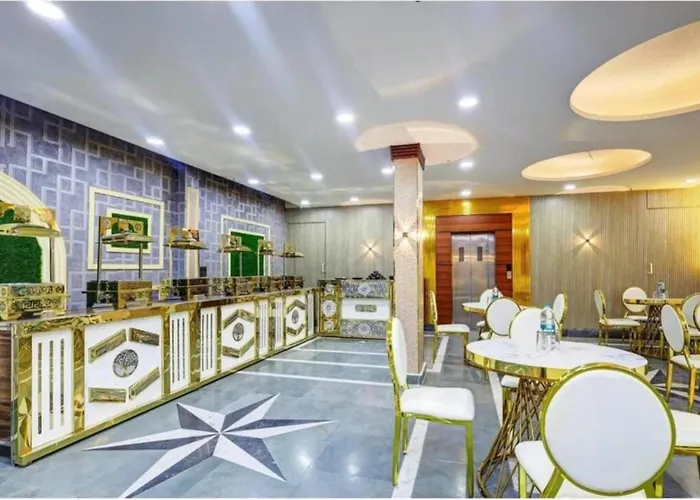 Hotel Vibe Blue Sec 70, Near Kailash Hospital & Sec 61 -52 Metro Noida