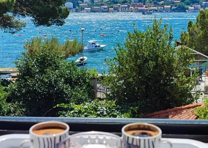 Tetka Apartments Kotor
