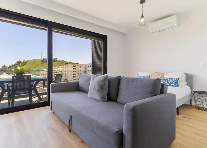 Fenix III Ac, Parking & Near Beaches Funchal 