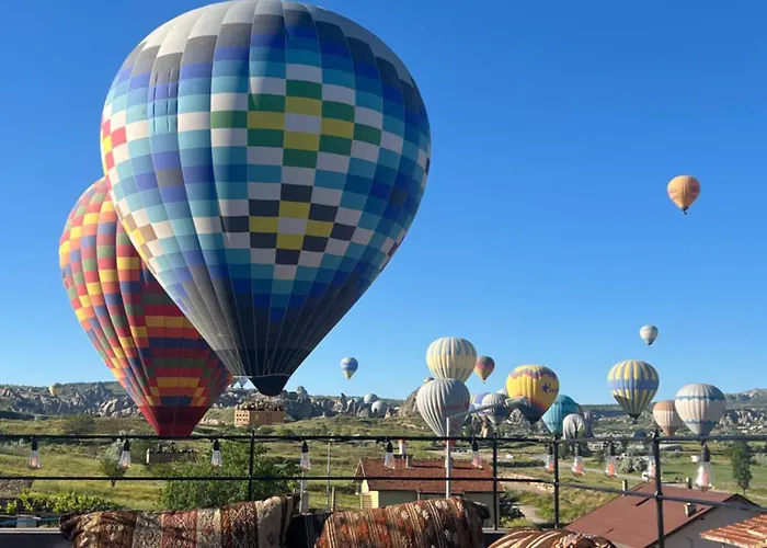Balloon Street Cappadocia Göreme