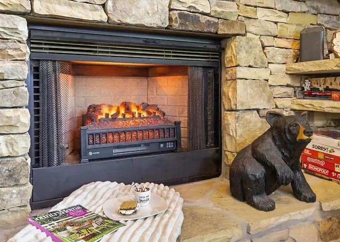 Bear Valley Cabin By Beyond Expectations W Hot Tub Pigeon Forge