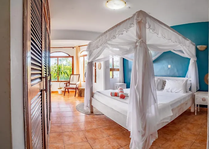Hewani A Bright & Airy 1 Bedroom Apartment With An Ocean View & Pool Kilifi