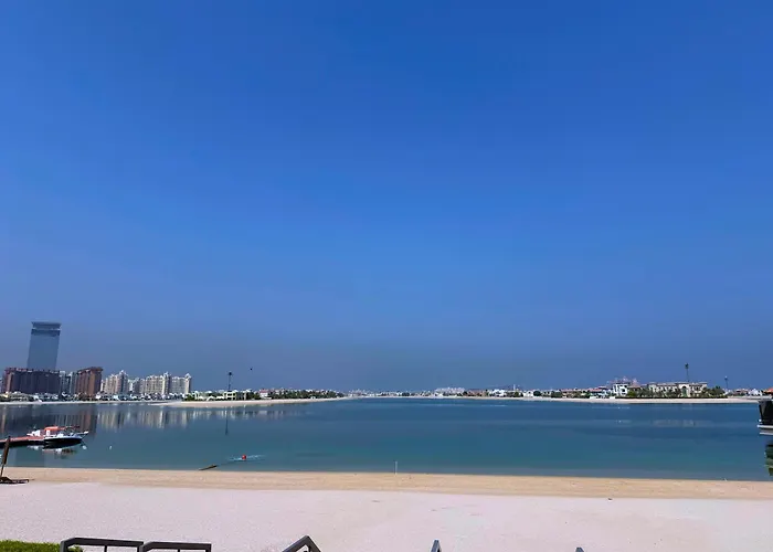 Ultra-Luxurious 1 Bed In Palm Featuring Exclusive Private Beach Access Dubai