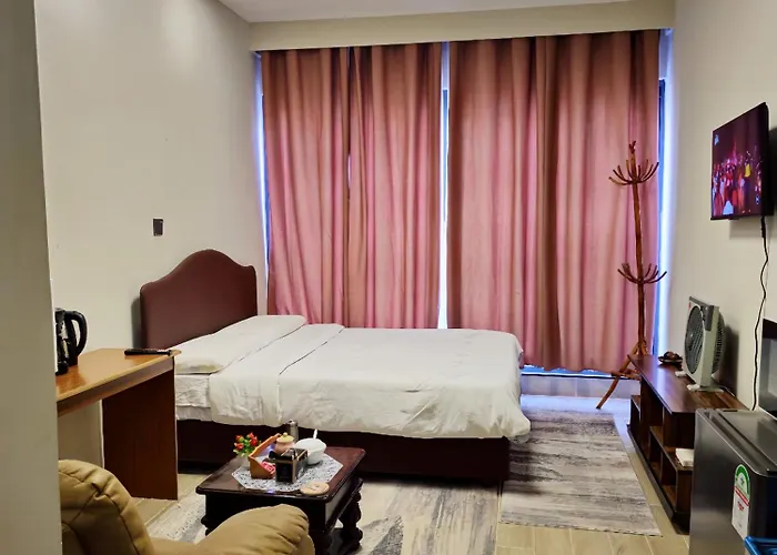 Cozy And Quiet Airport Escape 10 Min From Jkia Apartment Nairobi