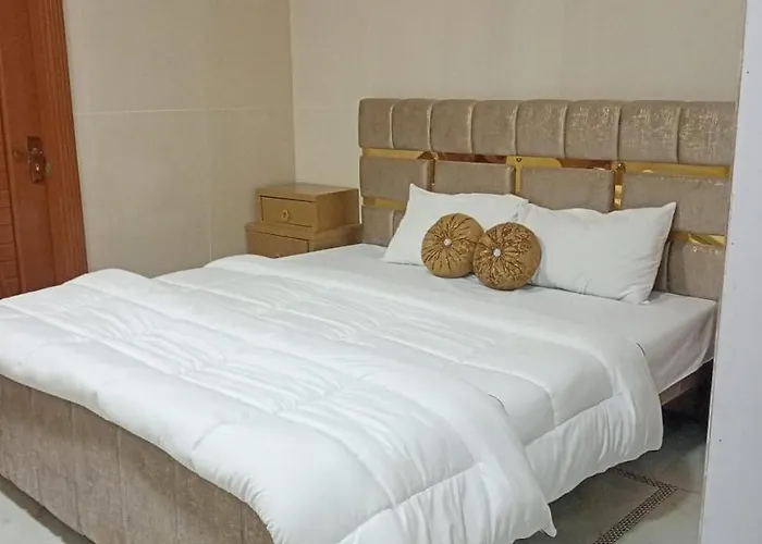 Al Imran Villa 1 Double Room Lahore