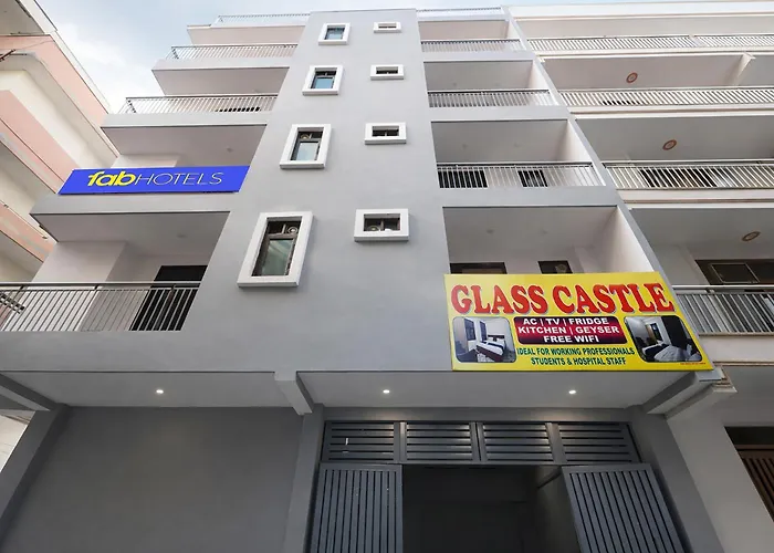 Fabhotel Glass Castle New Delhi