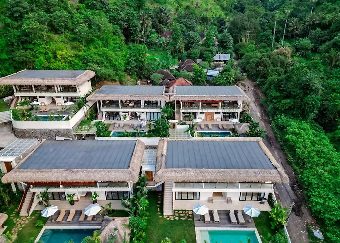 Villa Svara Amed - 4Br Luxury Villa W Ocean Views
