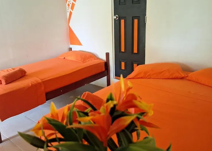 Acuarela Hostal Playa Blanca 