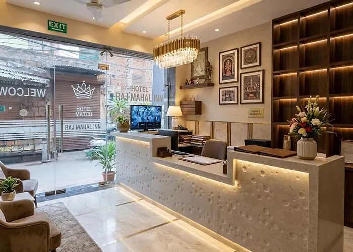 Hotel Raj Mahal Inn Near New Delhi Railway Station