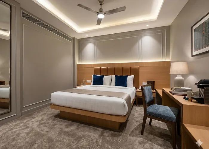 Hotel Raj Mahal Inn Near New Delhi Railway Station