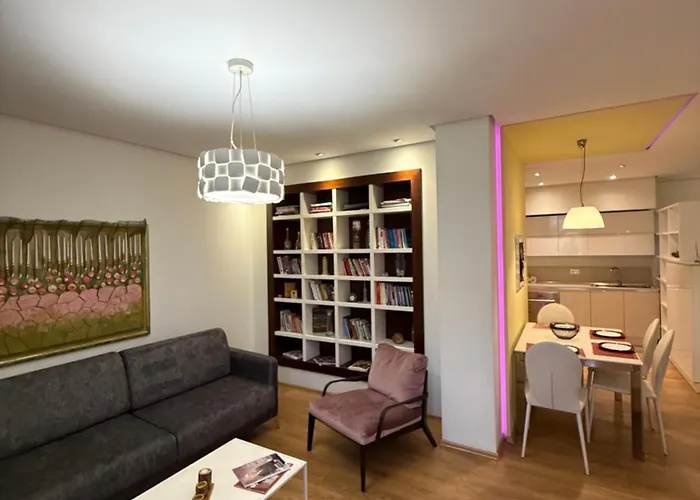 Center Apartment Easy Tirana