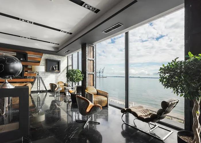 M1 Club Hotel Odesa