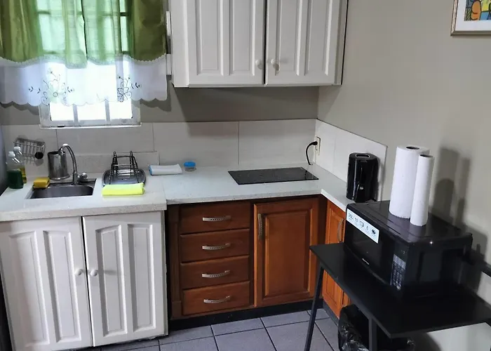 Woodbrook On The Avenue Bed & Breakfast Port of Spain