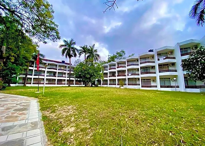 Kenya Bay Beach Hotel Bamburi