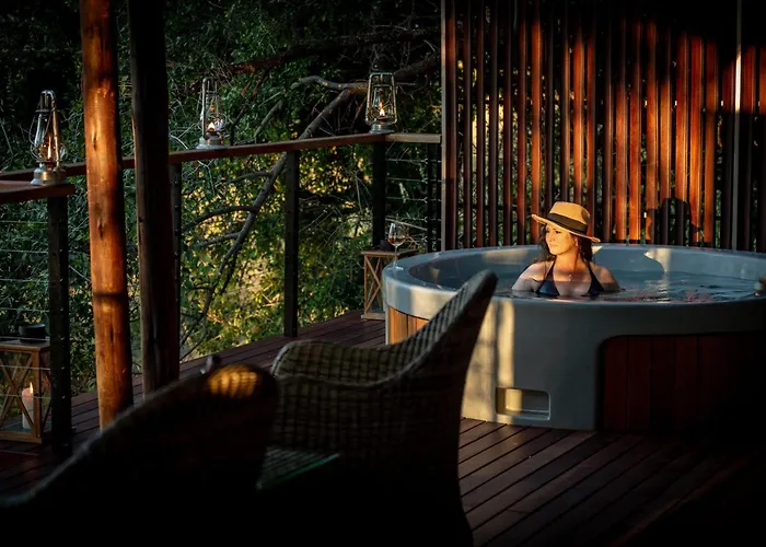 Impodimo Game Lodge Madikwe Game Reserve