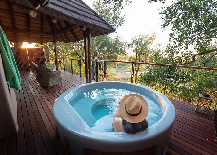 Impodimo Game Lodge Madikwe Game Reserve