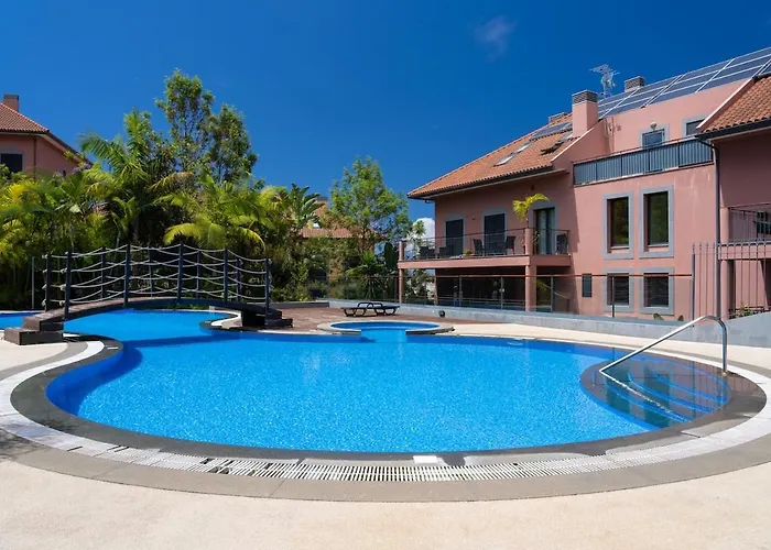 Santa Luzia Funchal View 2Br Pool, Ac & Parking Apartment