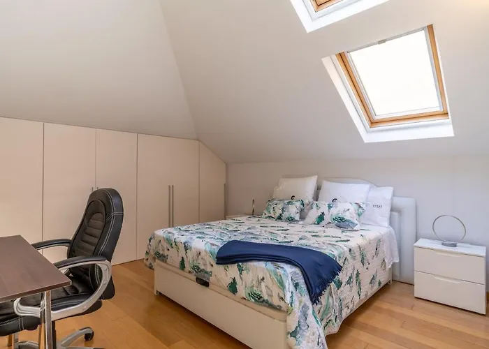 Santa Luzia Funchal View 2Br Pool, Ac & Parking Apartment