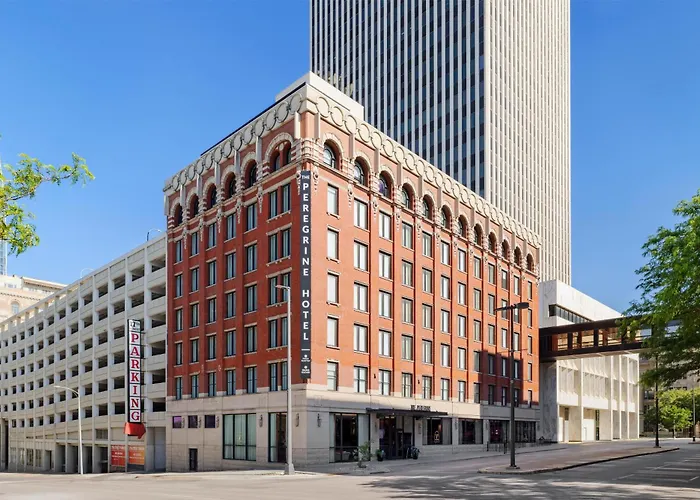 The Peregrine Omaha Downtown Curio Collection By Hilton Hotel