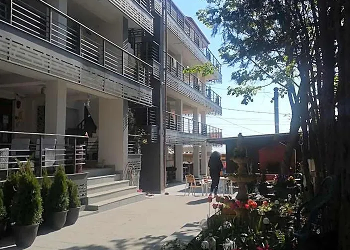 Hotel La John Vama Veche