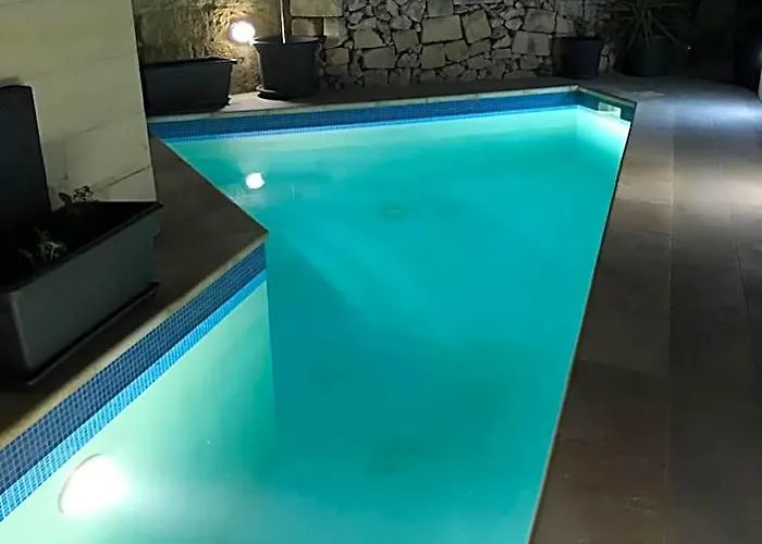 The Cloisters Bed And Breakfast Xaghra