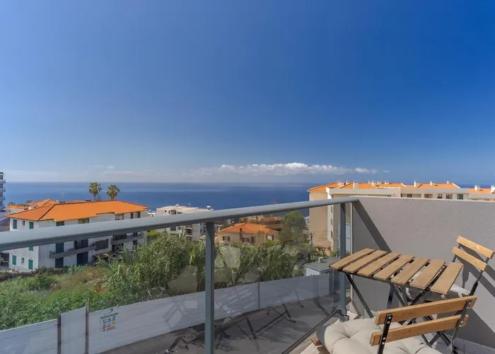 Jardins Do Oceano II Modern Stay Near Beach Canico 