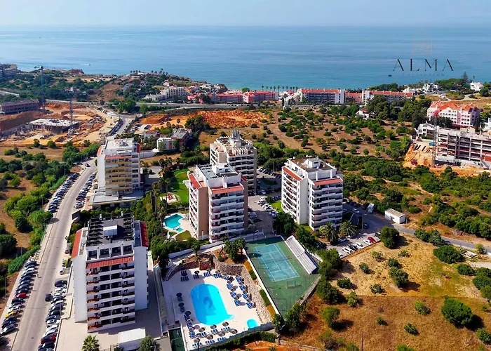 Cozy Apartment With Seaview 300M From Vau Beach Portimão