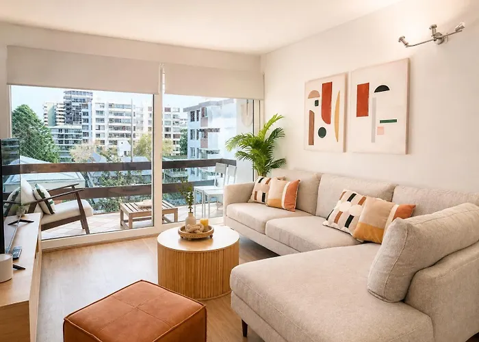 Providencia, Mall Costanera Center, Mut Santiago