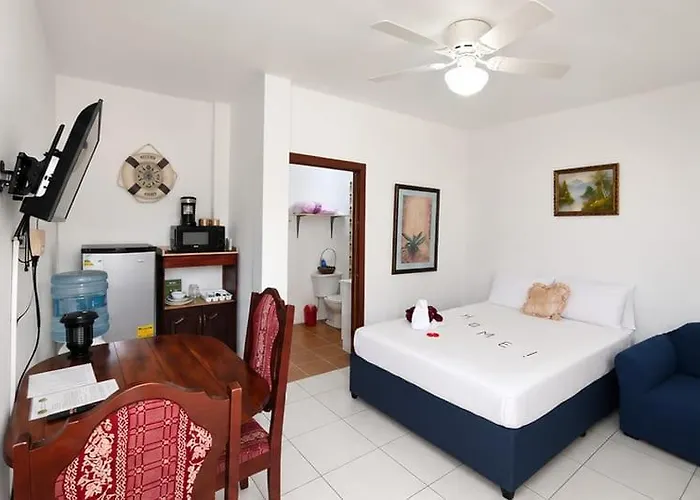 See Belize Relaxing Studio With Sea View Infinity Pool & Overwater Deck Belize City