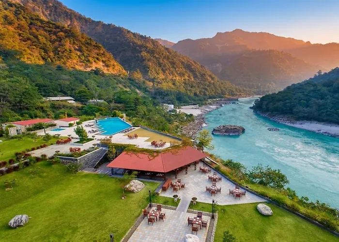 Ganga View 2 Bedroom Aloha Apartment - For Cool Adults & Family Only Rishikesh