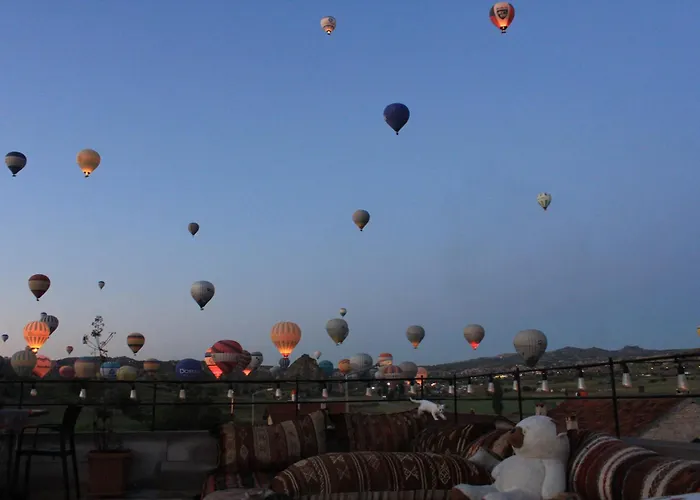 Balloon Street Cappadocia Göreme