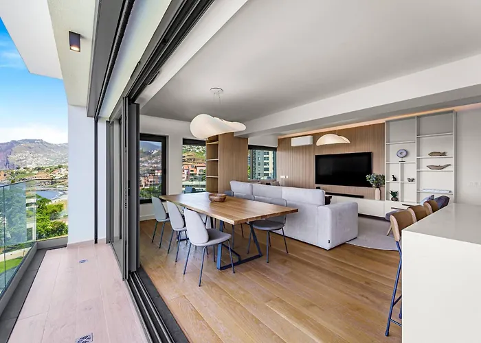 Aqua Luxe Apartment Funchal 