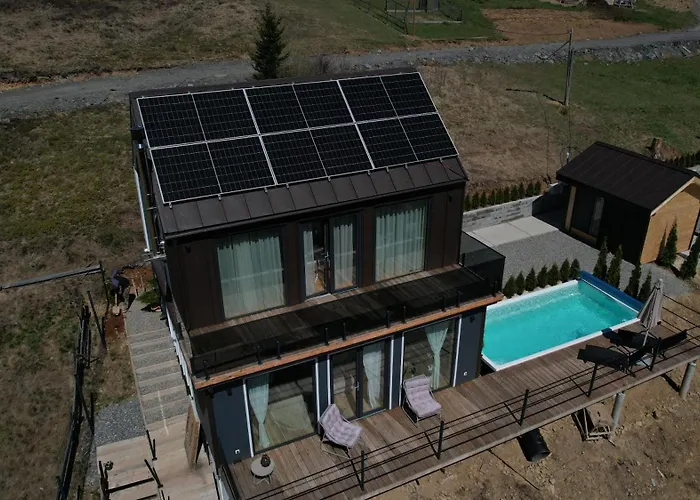 Boho Shale Villa Yablunytsya