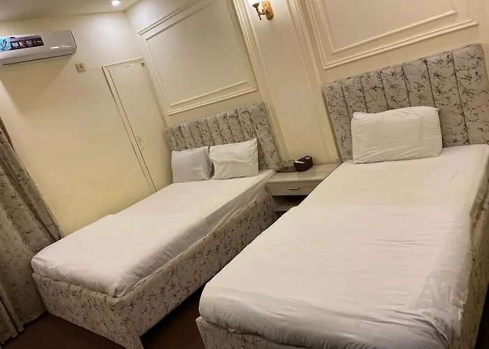 White Rose Bnb Guest House Karachi