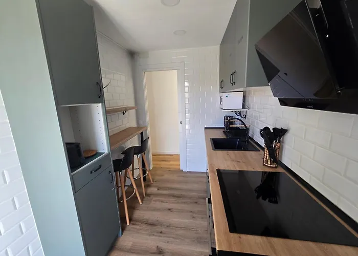 Private Rooms Easy Access To Airport & City Center Cornellà de Llobregat