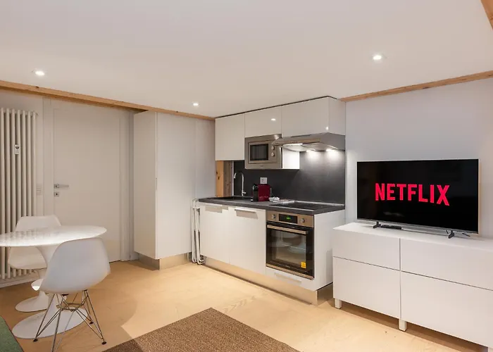Loft Design With Mezzanine Near Metro Apartment Milan