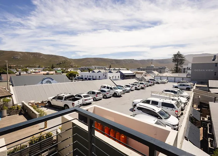 Ocean Penthouse Studios, Hermanus Waterfront Apartments