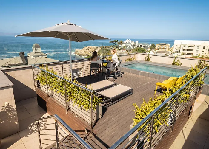 Ocean Penthouse Studios, Hermanus Waterfront Apartments