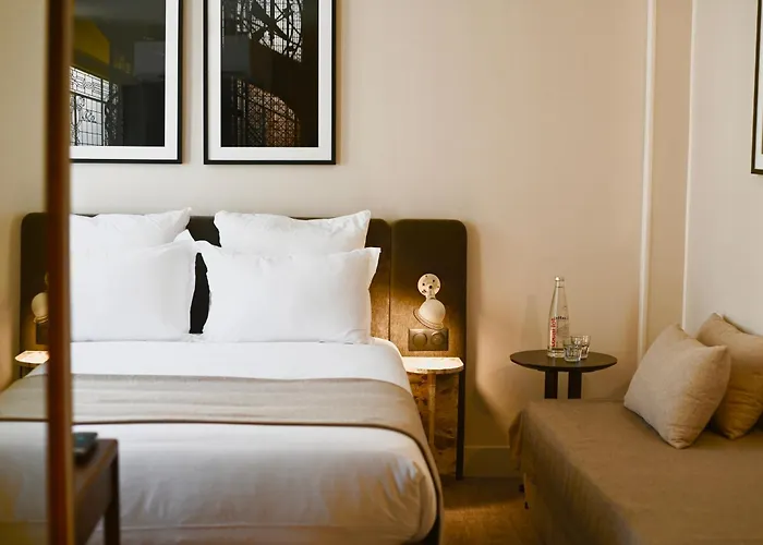 Hotel Local 101 Beaurepaire Paris