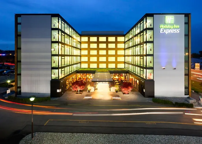 Holiday Inn Express Zuerich Airport By Ihg Rumlang