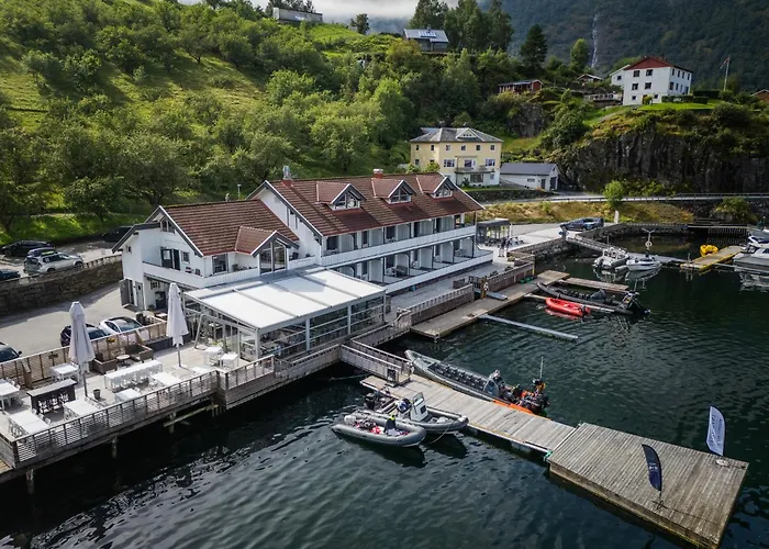 Flam Marina Hotel