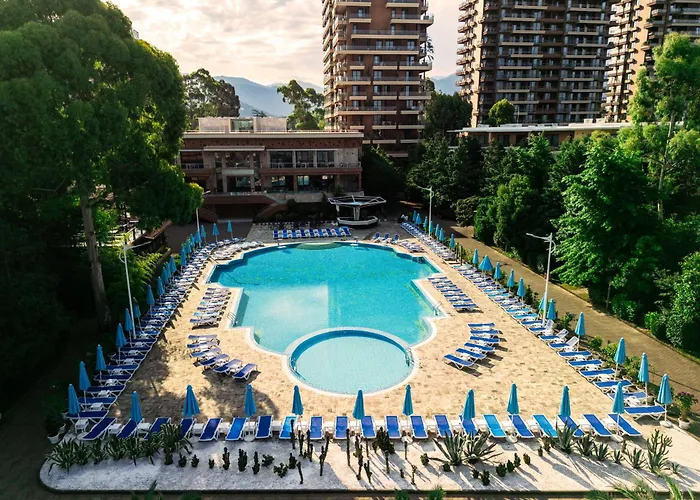 Dreamland Oasis Hotel Chakvi