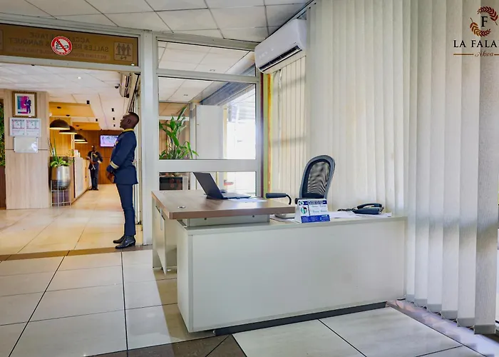 Hotel Residence La Falaise Douala