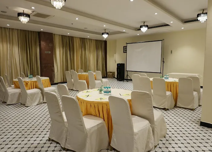 Days Hotel By Wyndham Neemrana