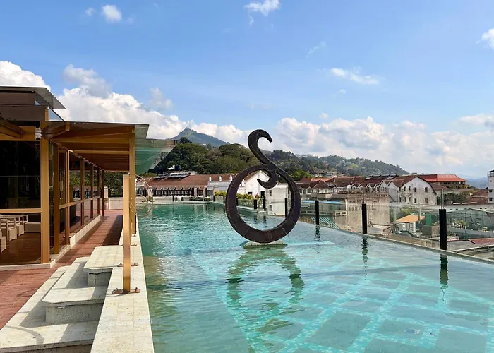 The Radh Hotel Kandy