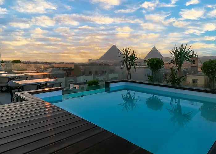 Pyramids Gem Plaza Boutique Hotel & Restaurant Kafret el-Gabal