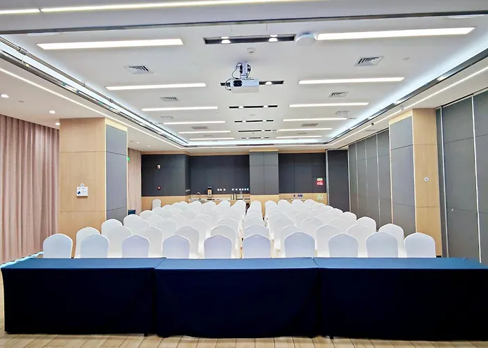 Holiday Inn Express Hangzhou Jiuzhou By Ihg
