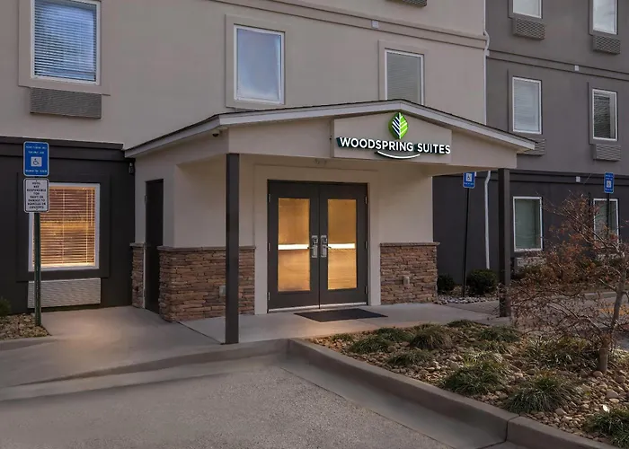 Woodspring Suites Atlanta Airport