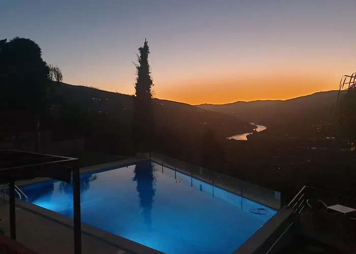 Golden Mirror Bed & Breakfast Lamego