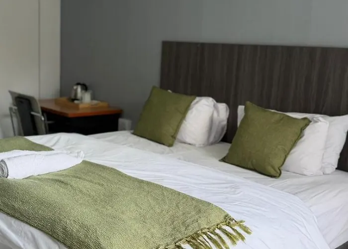 Host Hub Guest House Kempton Park